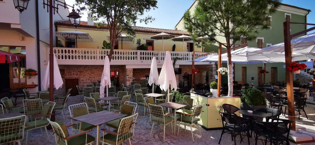 Bohemian Boutique Suites Вльора Екстер'єр фото