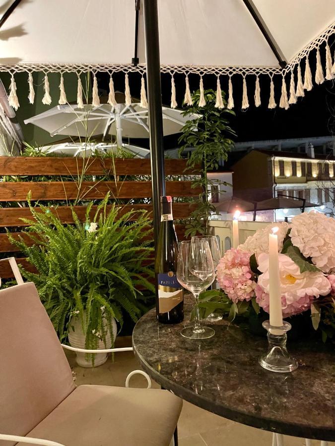 Bohemian Boutique Suites Вльора Екстер'єр фото