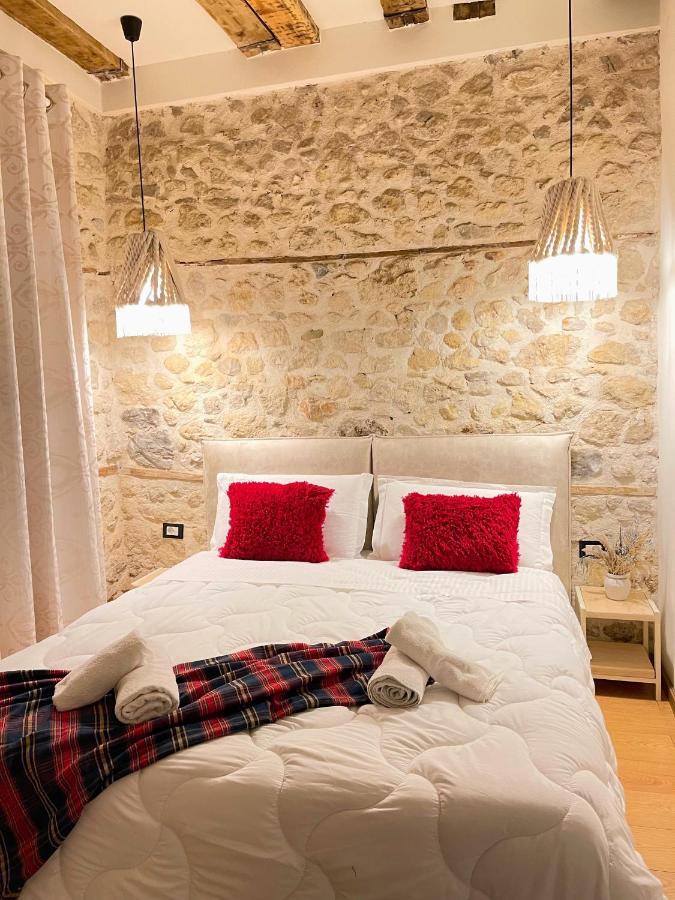 Bohemian Boutique Suites Вльора Екстер'єр фото