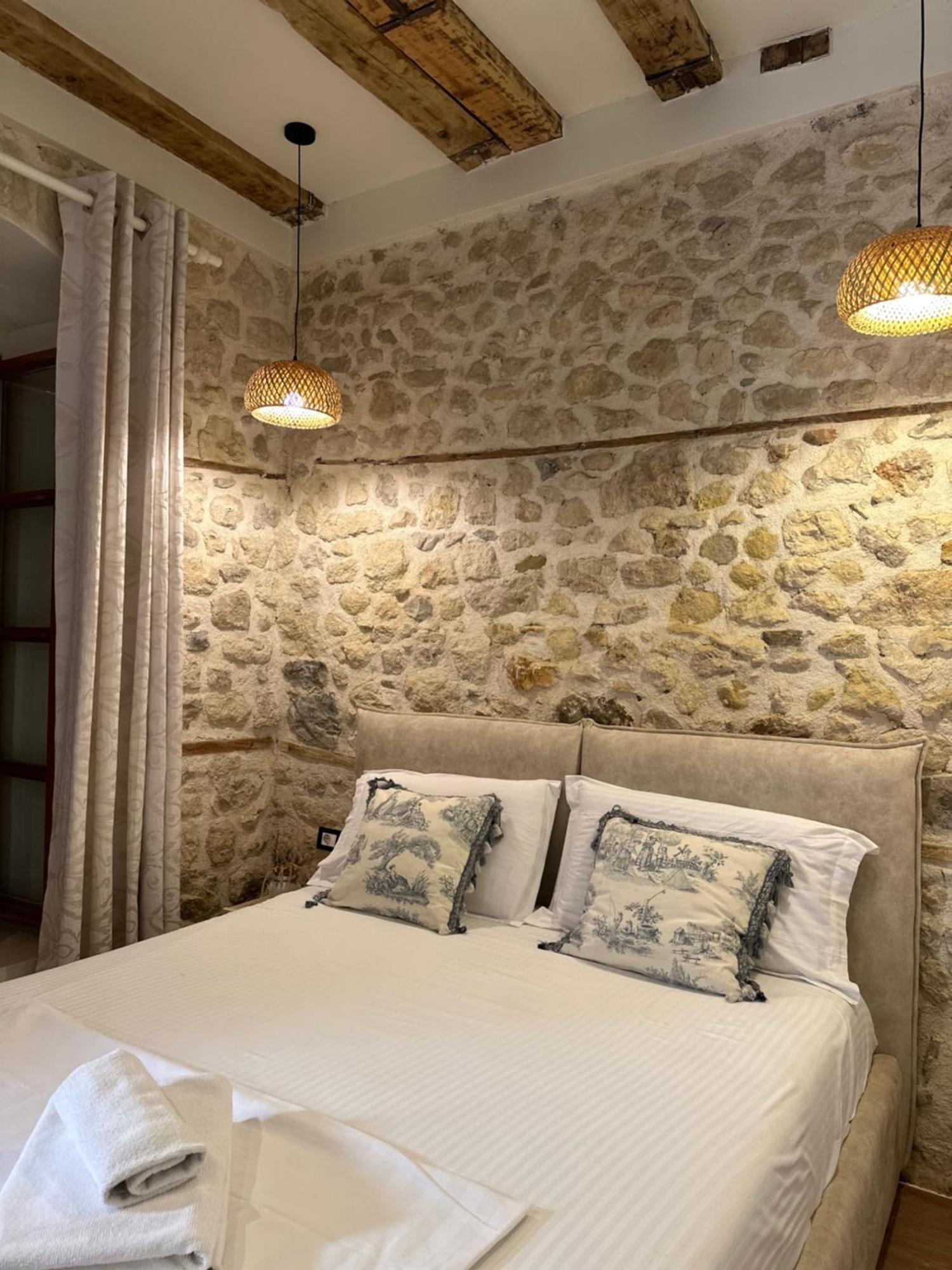 Bohemian Boutique Suites Вльора Екстер'єр фото